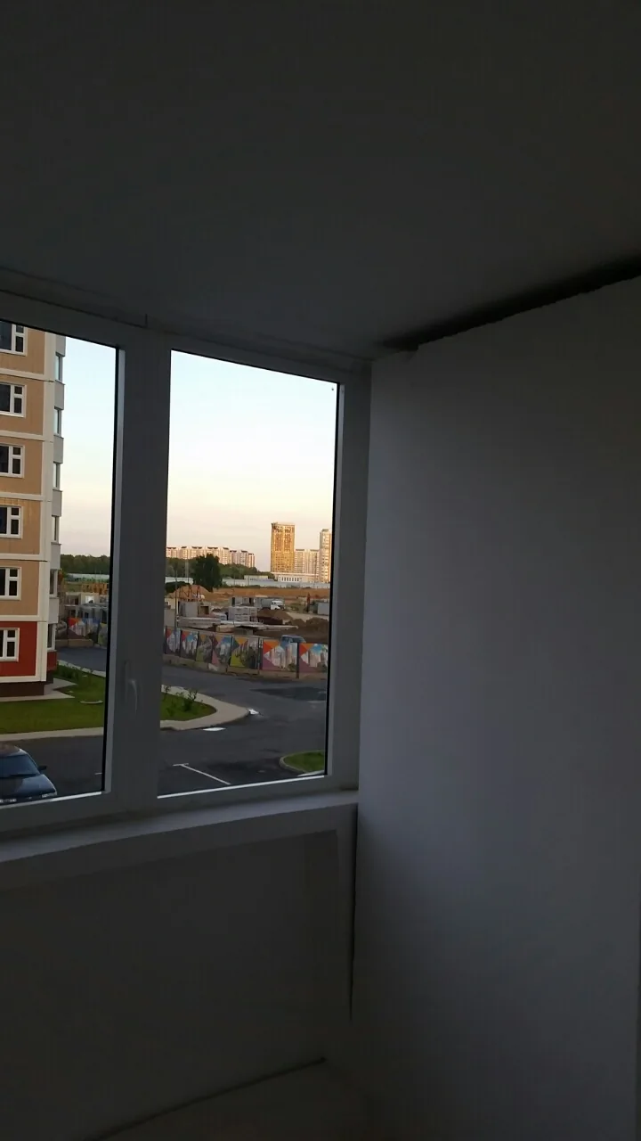 Ремонт квартиры под ключ Москва и Подмосковье: комната с новыми окнами